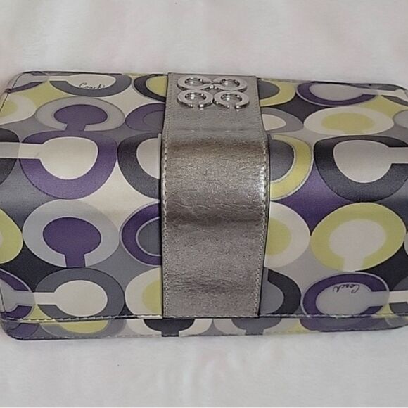 Coach Lemonade long Wallet with C monogram and silver accents - Picture 3 of 7